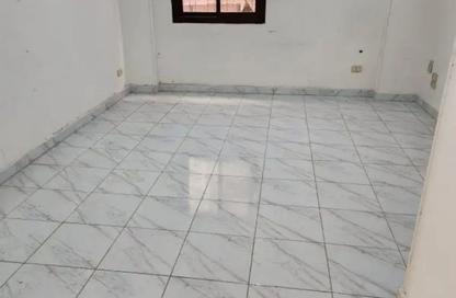 Apartment - 3 Bedrooms - 1 Bathroom for rent in Ali Al Gendy St. - 6th Zone - Nasr City - Cairo