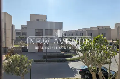 فيلا - 4 غرف نوم - 4 حمامات للبيع في كمبوند البروج - كمبوندات الشروق - مدينة الشروق - القاهرة