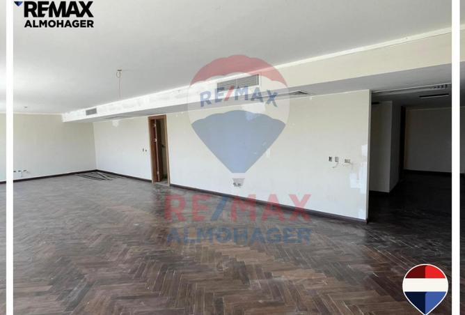 8576242 - Property Image 2