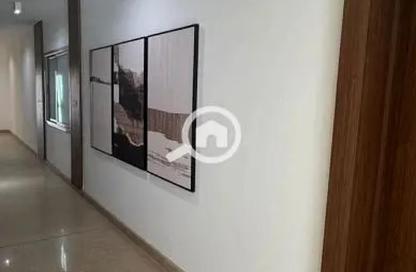 شقة - 2 غرف نوم - 2 حمامات للبيع في مارفيل نيو زايد - مدينة زايد الجديدة - الشيخ زايد - الجيزة