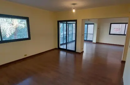 شقة - 3 غرف نوم - 2 حمامات للايجار في شارع جمال سالم - الدقي - الجيزة