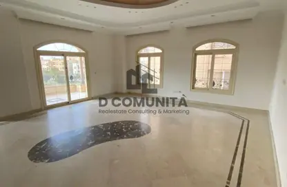 Apartment - 3 Bedrooms - 2 Bathrooms for rent in Omar Makram St. - Al Narges 6 - Al Narges - New Cairo City - Cairo