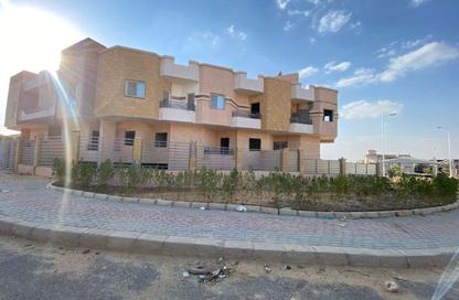 Apartment - 3 Bedrooms - 2 Bathrooms for sale in 1st Neighborhood - 3rd District West - Shorouk City - Cairo