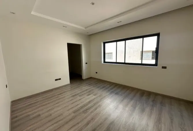 111031813 - Property Image 2