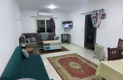 Apartment - 3 Bedrooms - 1 Bathroom for rent in Gardenia City Compound Nasr City - Zahraa Madinat Nasr - Nasr City - Cairo