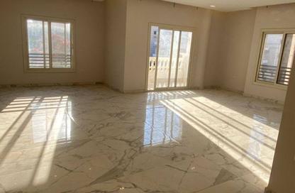 Apartment - 3 Bedrooms - 3 Bathrooms for rent in Doctor Ali Mosharafa St. - Al Narges 6 - Al Narges - New Cairo City - Cairo