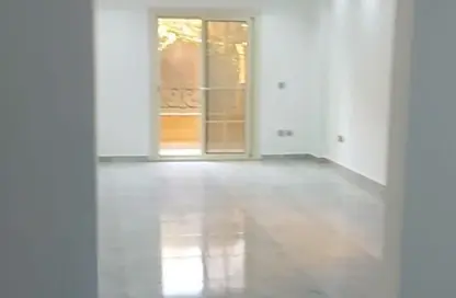 شقة - 3 غرف نوم - 2 حمامات للايجار في محور العروبة - المنطقة أ - حى جنوب الاكايمية - مدينة القاهرة الجديدة - القاهرة