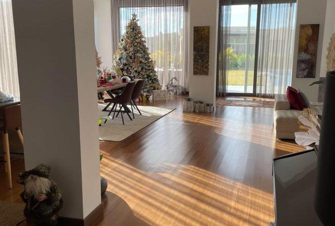 62893175 - Property Main Image