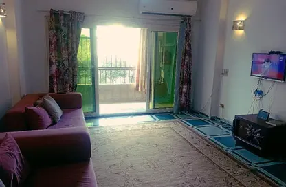 شقة - 2 غرف نوم - 1 حمام للبيع في شارع عمر عطيه - المنطقة السادسة - مدينة نصر - القاهرة