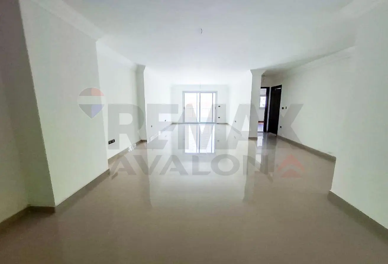 83978691 - Property Main Image