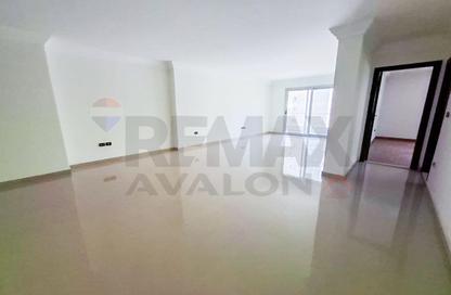 Apartment - 3 Bedrooms - 3 Bathrooms for rent in Saba Basha - Hay Sharq - Alexandria