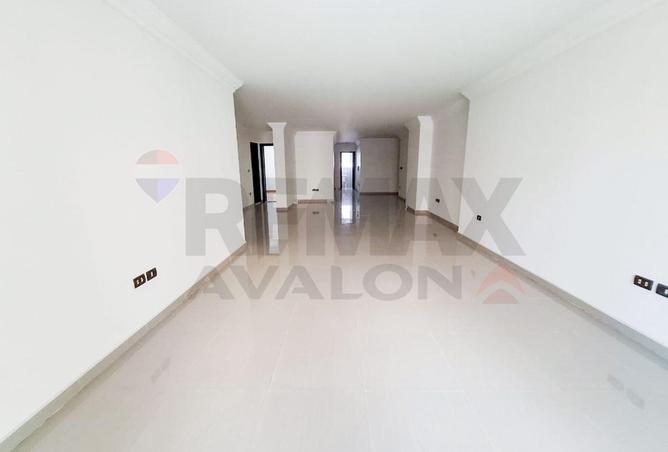 83978691 - Property Image 2