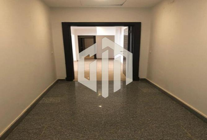 8641728 - صورة العقار 3