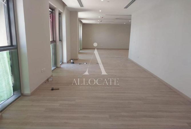 106017353 - Property Image 3