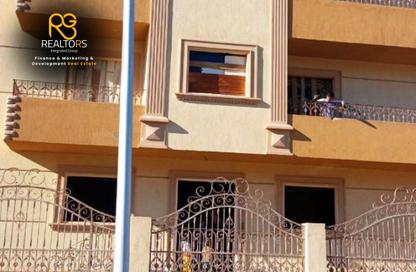 فيلا - 8 غرف نوم - 8 حمامات للبيع في غرب سوميد - مدينة 6 أكتوبر - الجيزة فيلا - 8 غرف نوم - 8 حمامات للبيع في غرب سوميد - مدينة 6 أكتوبر - الجيزة