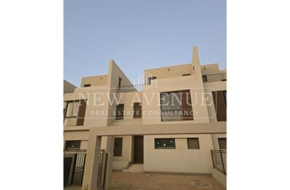Townhouse - 3 - 3 for sale in Sodic East - 6th District - New Heliopolis - Cairo