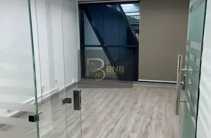 Office Space - 3 Bedrooms - 1 Bathroom for sale in Cairo Business Plaza - North Teseen St. - The 5th Settlement - New Cairo City - Cairo