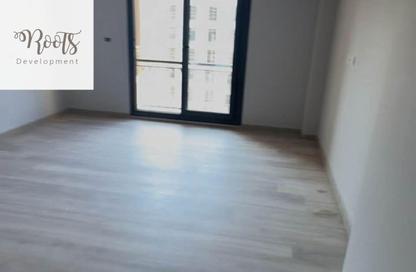 Apartment - 2 Bedrooms - 2 Bathrooms for rent in Village West - Sheikh Zayed Compounds - Sheikh Zayed City - Giza