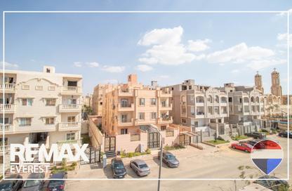 Apartment - 3 Bedrooms - 3 Bathrooms for sale in 8th District - Sheikh Zayed City - Giza
