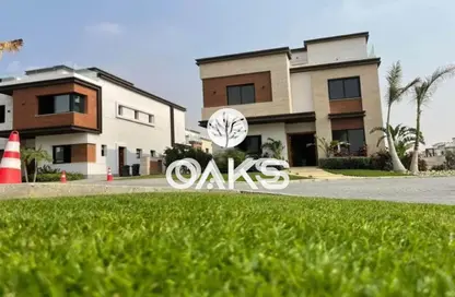 Villa - 3 Bedrooms - 2 Bathrooms for sale in Azzar - 5th Settlement Compounds - The 5th Settlement - New Cairo City - Cairo