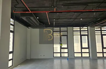 مساحات مكتبية - 4 غرف نوم - 2 حمامات للايجار في ديستريكت 5 - كمبوندات التجمع الخامس - التجمع الخامس - مدينة القاهرة الجديدة - القاهرة