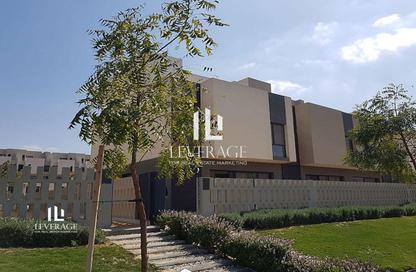تاون هاوس - 3 غرف نوم - 3 حمامات للبيع في كمبوند البروج - كمبوندات الشروق - مدينة الشروق - القاهرة
