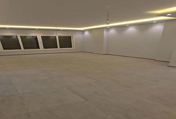 56989003 - Property Image 2