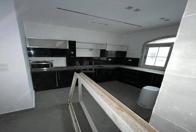 68274708 - Property Image 2