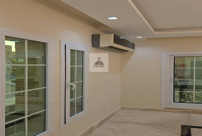 100370702 - Property Image 2