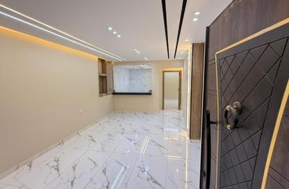 Apartment - 3 Bedrooms - 2 Bathrooms for sale in Gate 1 - Khofo - Hadayek El Ahram - Giza