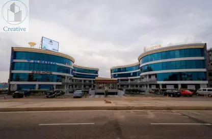 محل تجاري - استوديو - 1 حمام للايجار في المجاورة السابعة - المنطقة التاسعة - مدينة الشروق - القاهرة