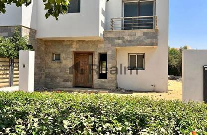 Villa - 3 - 3 for sale in Mountain View Hyde Park - 5th Settlement Compounds - The 5th Settlement - New Cairo City - Cairo