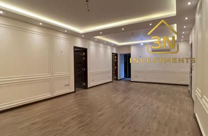 Apartment - 4 Bedrooms - 3 Bathrooms for rent in Lake View Residence - 5th Settlement Compounds - The 5th Settlement - New Cairo City - Cairo Apartment - 4 Bedrooms - 3 Bathrooms for rent in Lake View Residence - 5th Settlement Compounds - The 5th Settlement - New Cairo City - Cairo