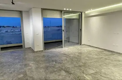 شقة - 2 غرف نوم - 2 حمامات للبيع في نيو جيزة - طريق مصر اسكندرية الصحراوي - مدينة 6 أكتوبر - الجيزة