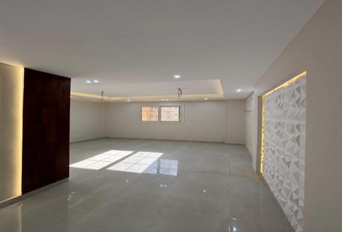 8581778 - Property Main Image