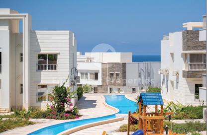 Chalet - 3 Bedrooms - 3 Bathrooms for sale in Youd - Ras Al Hekma - North Coast