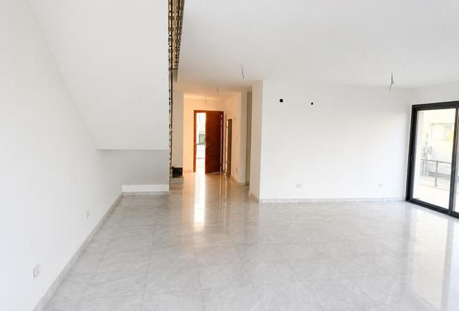94922709 - Property Image 3