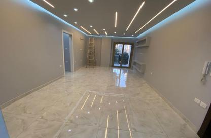 Apartment - 2 Bedrooms - 2 Bathrooms for sale in Galleria Residences - South Investors Area - New Cairo City - Cairo