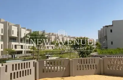 دوبلكس - 3 غرف نوم - 3 حمامات للبيع في كمبوند البروج - كمبوندات الشروق - مدينة الشروق - القاهرة