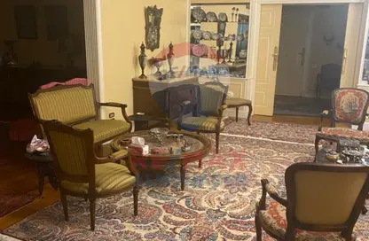 Apartment - 3 Bedrooms - 3 Bathrooms for sale in Mahmoud Azmy St. - Zamalek - Cairo