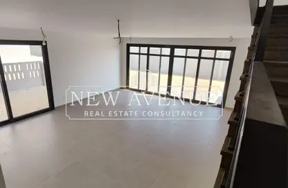 فيلا - 4 غرف نوم - 5 حمامات للبيع في كمبوند البروج - كمبوندات الشروق - مدينة الشروق - القاهرة