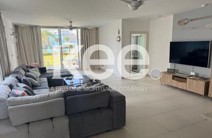 Chalet - 3 - 3 for sale in Fouka Bay - Ras Al Hekma - North Coast