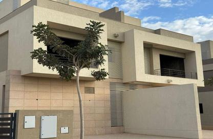 فيلا - 5 - 5 للبيع في ذا كراون - طريق مصر اسكندرية الصحراوي - مدينة 6 أكتوبر - الجيزة
