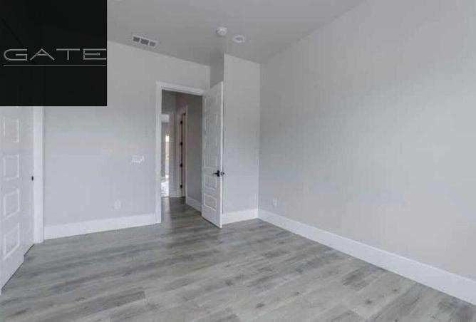 53730195 - Property Image 2