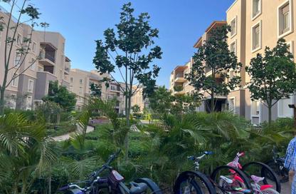 Apartment - 2 Bedrooms - 3 Bathrooms for sale in October Plaza - 6 October Compounds - 6 October City - Giza