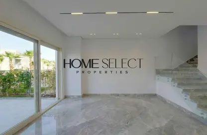 فيلا - 4 غرف نوم - 4 حمامات للايجار في ذا كراون - طريق مصر اسكندرية الصحراوي - مدينة 6 أكتوبر - الجيزة