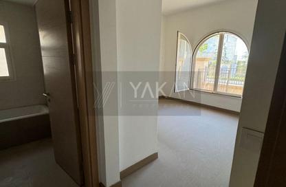 Villa - 5 Bedrooms - 6 Bathrooms for rent in Uptown Cairo - Mokattam - Cairo