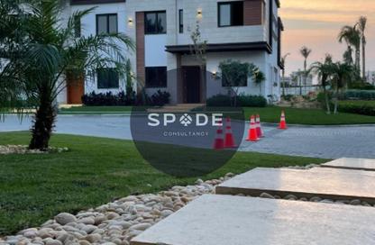 Townhouse - 5 Bedrooms - 4 Bathrooms for sale in Azzar - 5th Settlement Compounds - The 5th Settlement - New Cairo City - Cairo