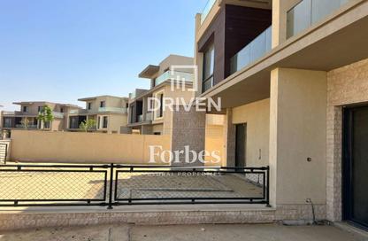 Townhouse - 4 Bedrooms - 4 Bathrooms for sale in The Estates - Sheikh Zayed Compounds - Sheikh Zayed City - Giza Townhouse - 4 Bedrooms - 4 Bathrooms for sale in The Estates - Sheikh Zayed Compounds - Sheikh Zayed City - Giza