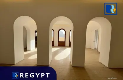 Apartment - 5 Bedrooms - 6 Bathrooms for rent in Al Aziz Othman St. - Zamalek - Cairo
